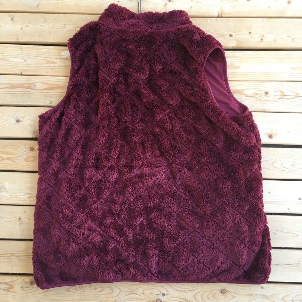 NWT market & spruce albina quilted fleece vest XL - Picture 3 of 5